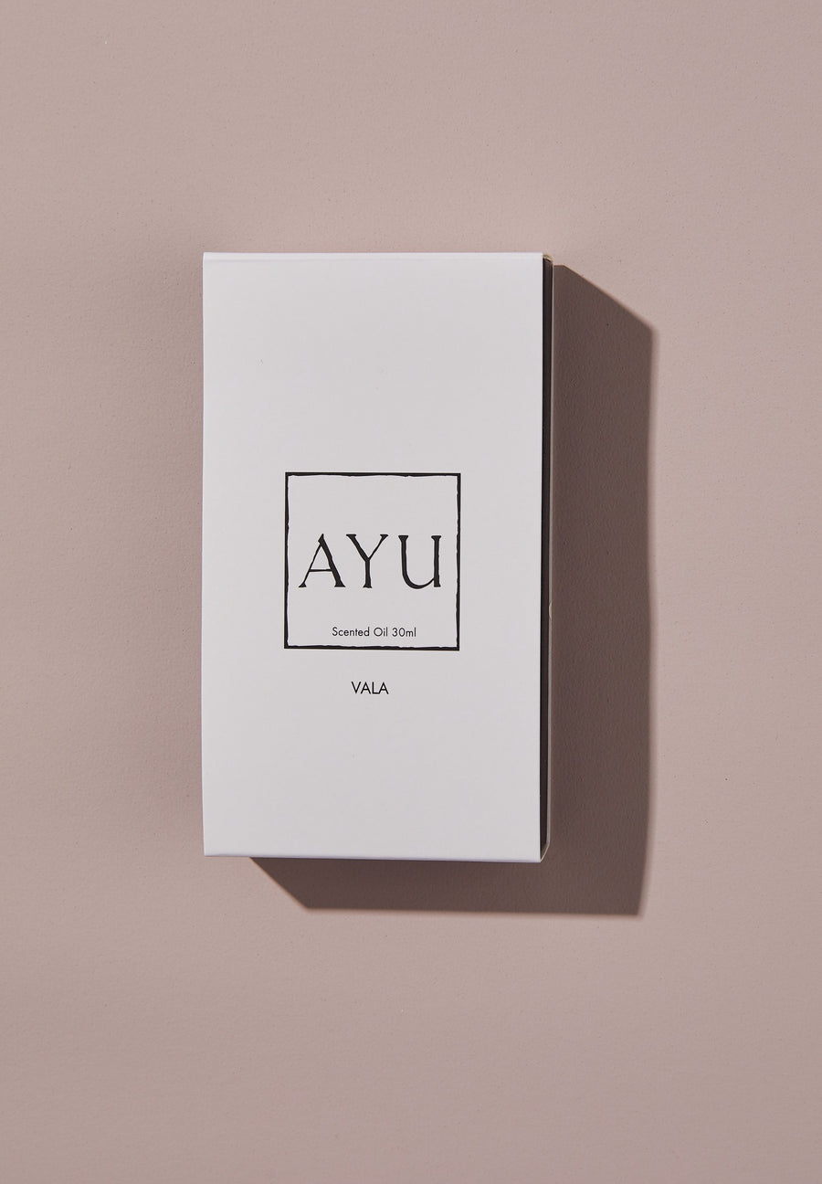 Vala Ayurvedic perfume oil - Bakula flower & ambrette seed