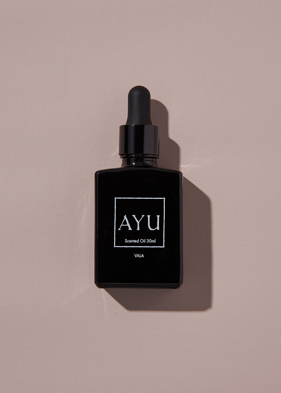 Vala Ayurvedic perfume oil - Bakula flower & ambrette seed